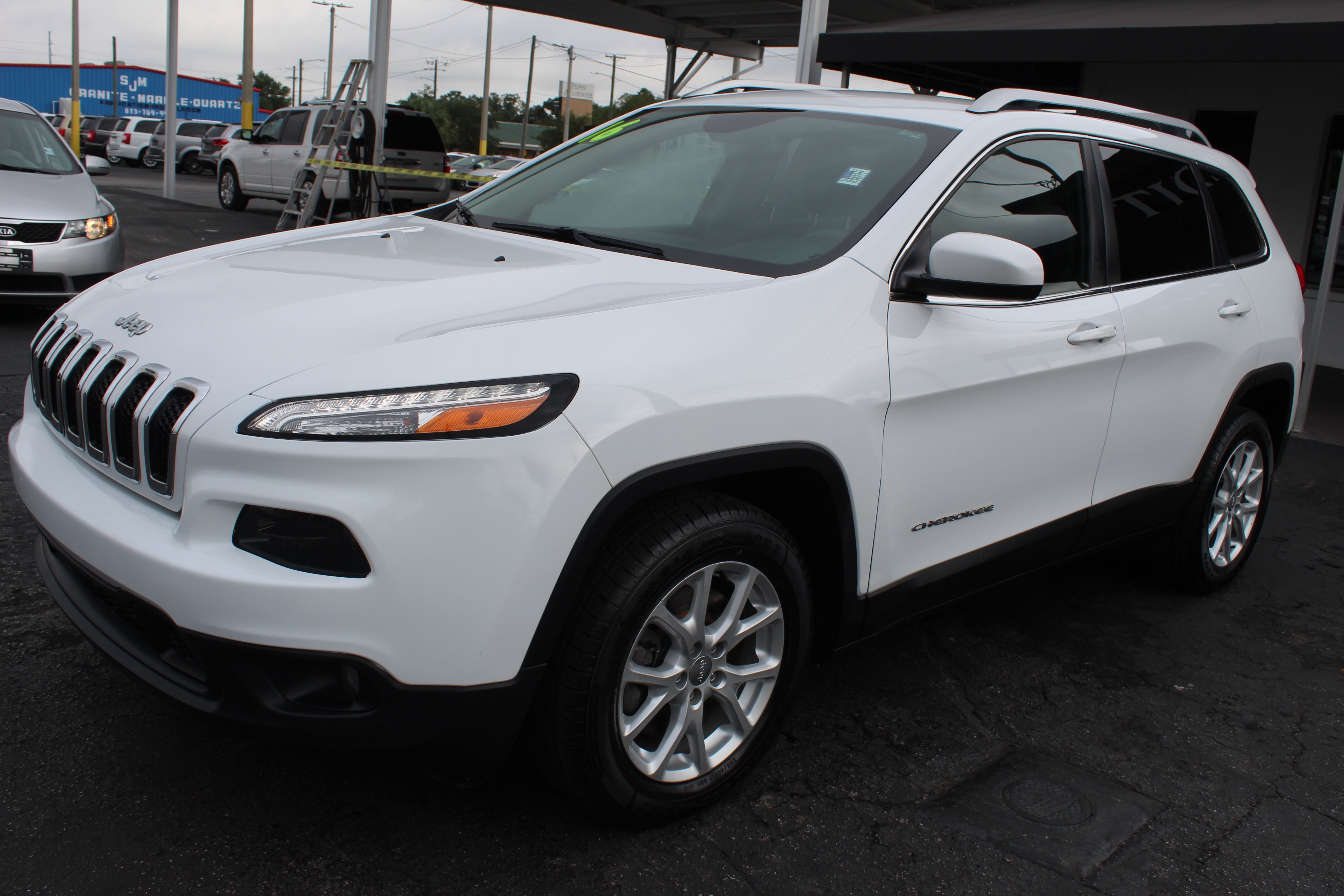 Pre Owned 2016 JEEP Cherokee Latitude Wagon 4 Dr in Tampa 2236 Car 