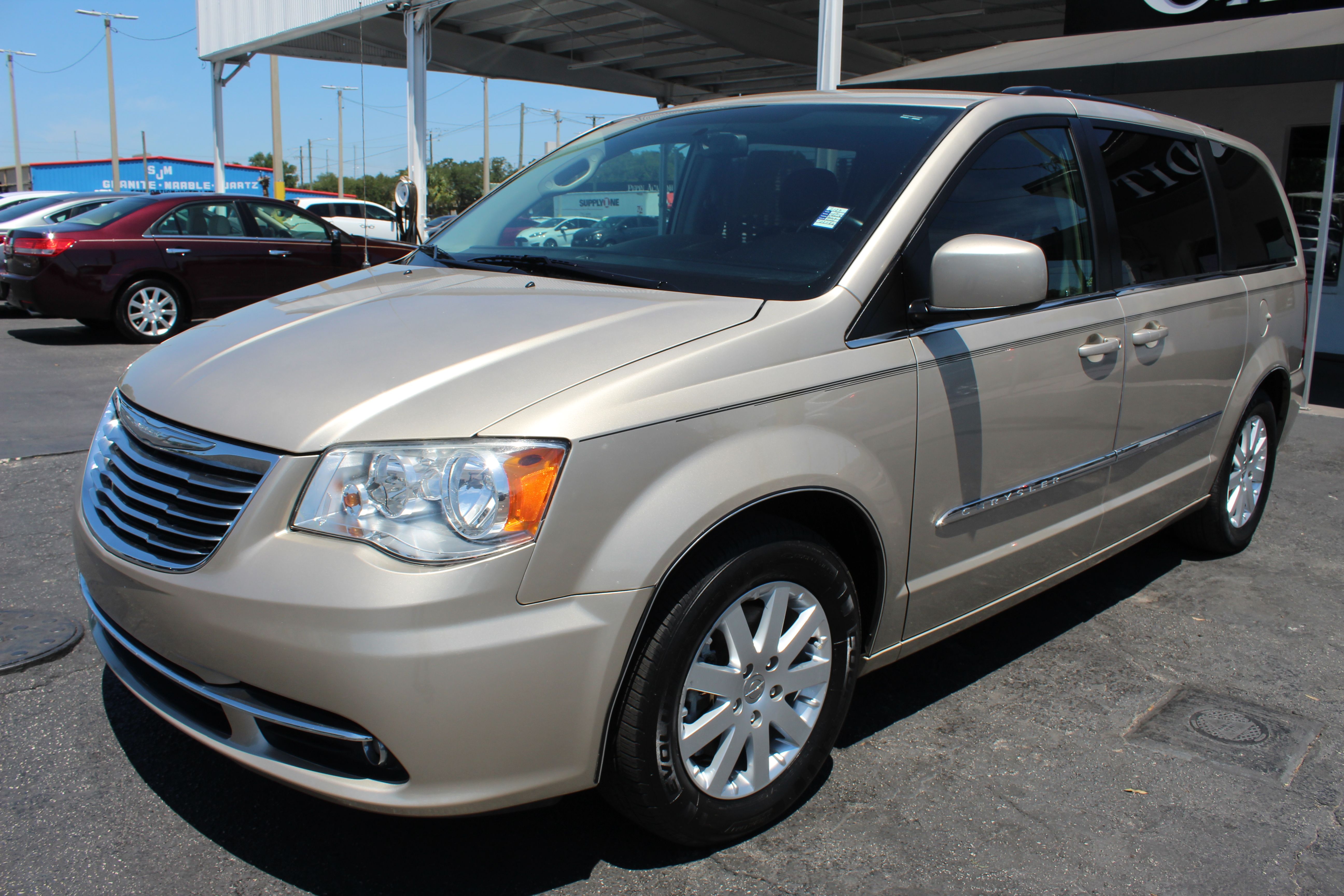 PreOwned 2014 Chrysler Town & Country Touring Sports Van