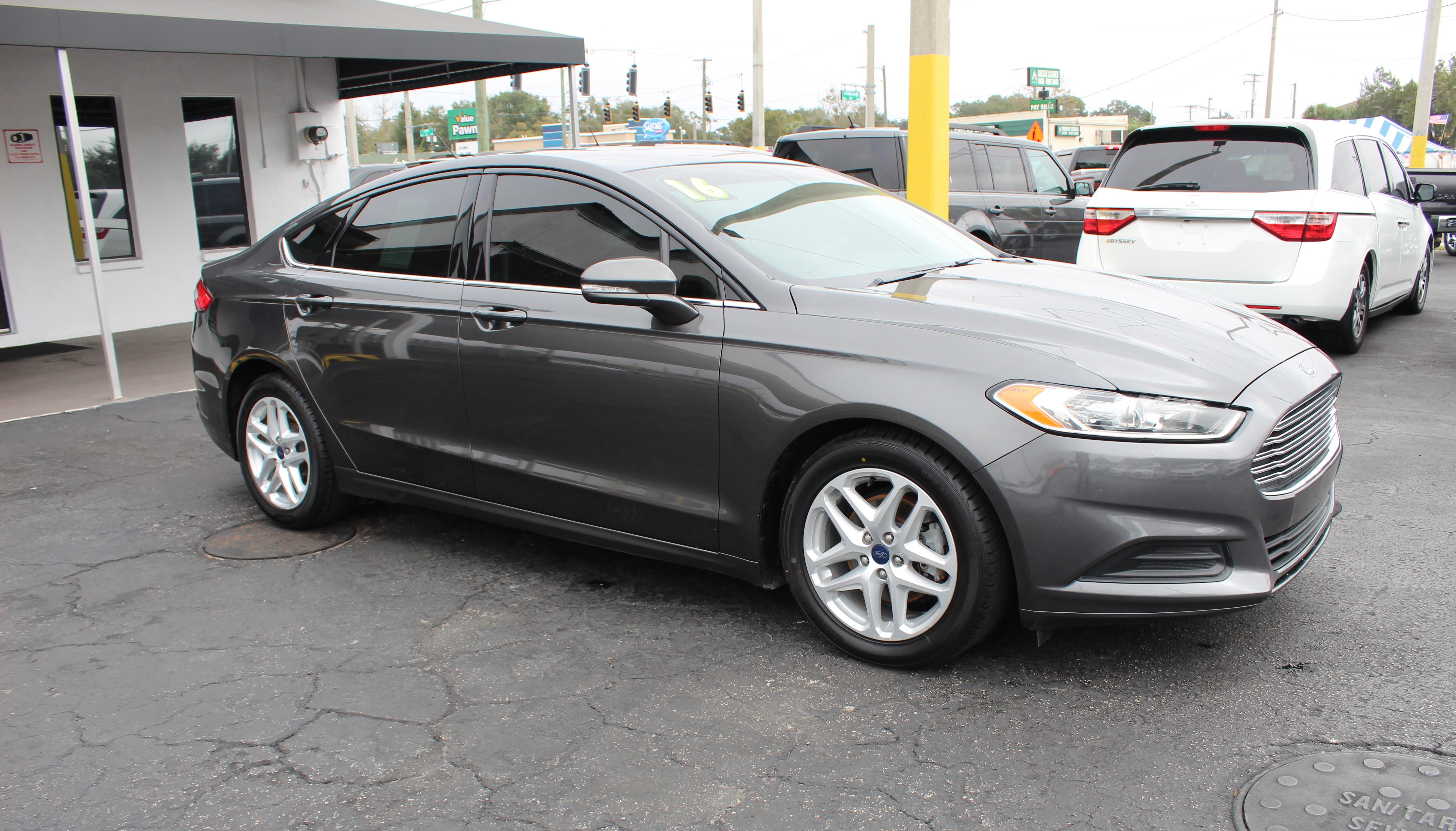 Pre-Owned 2016 Ford Fusion SE Sedan 4 Dr. in Tampa #1760 | Car Credit Inc.