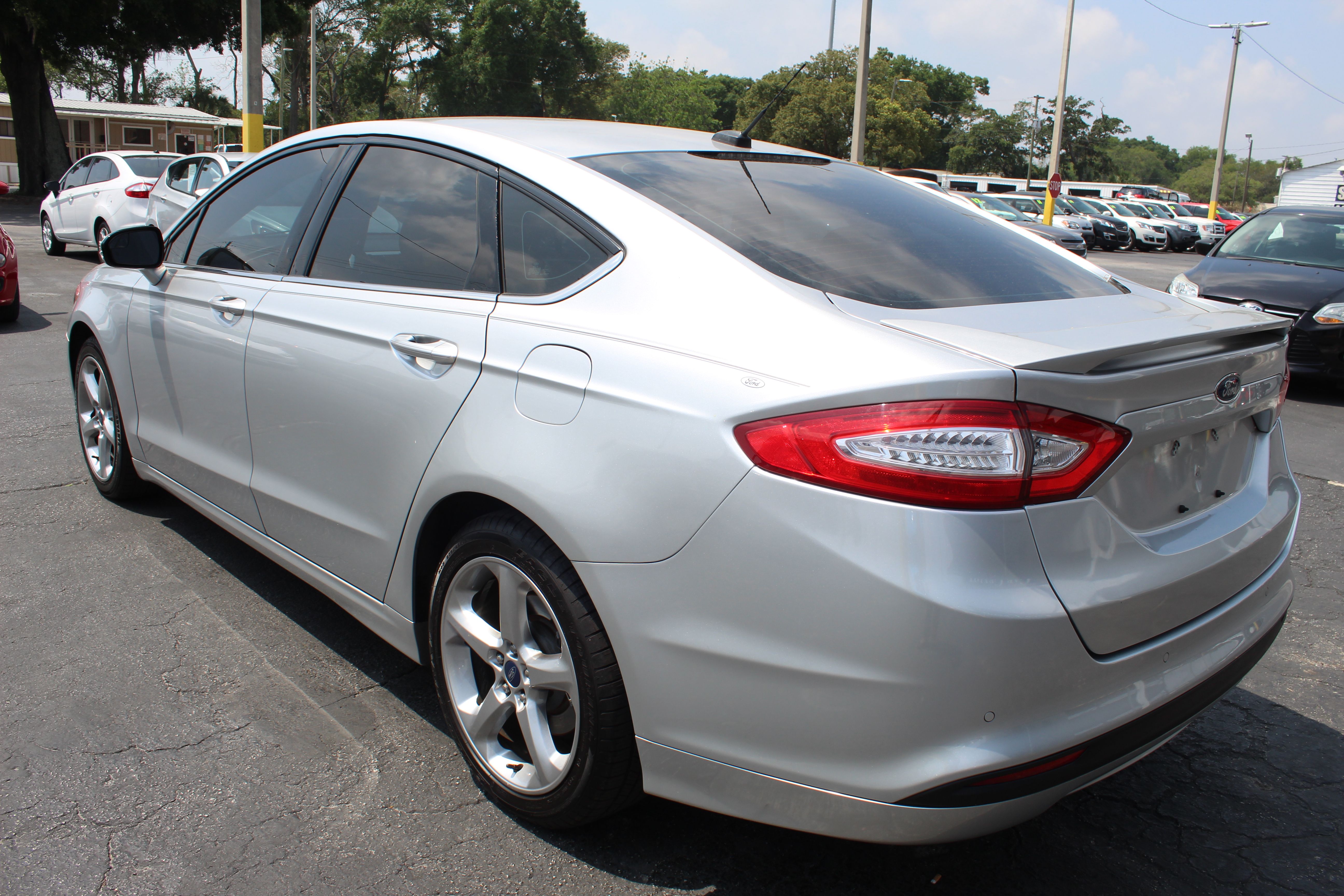 Pre Owned 2014 Ford Fusion Se Sedan 4 Dr In Tampa 1989 Car Credit Inc 8214