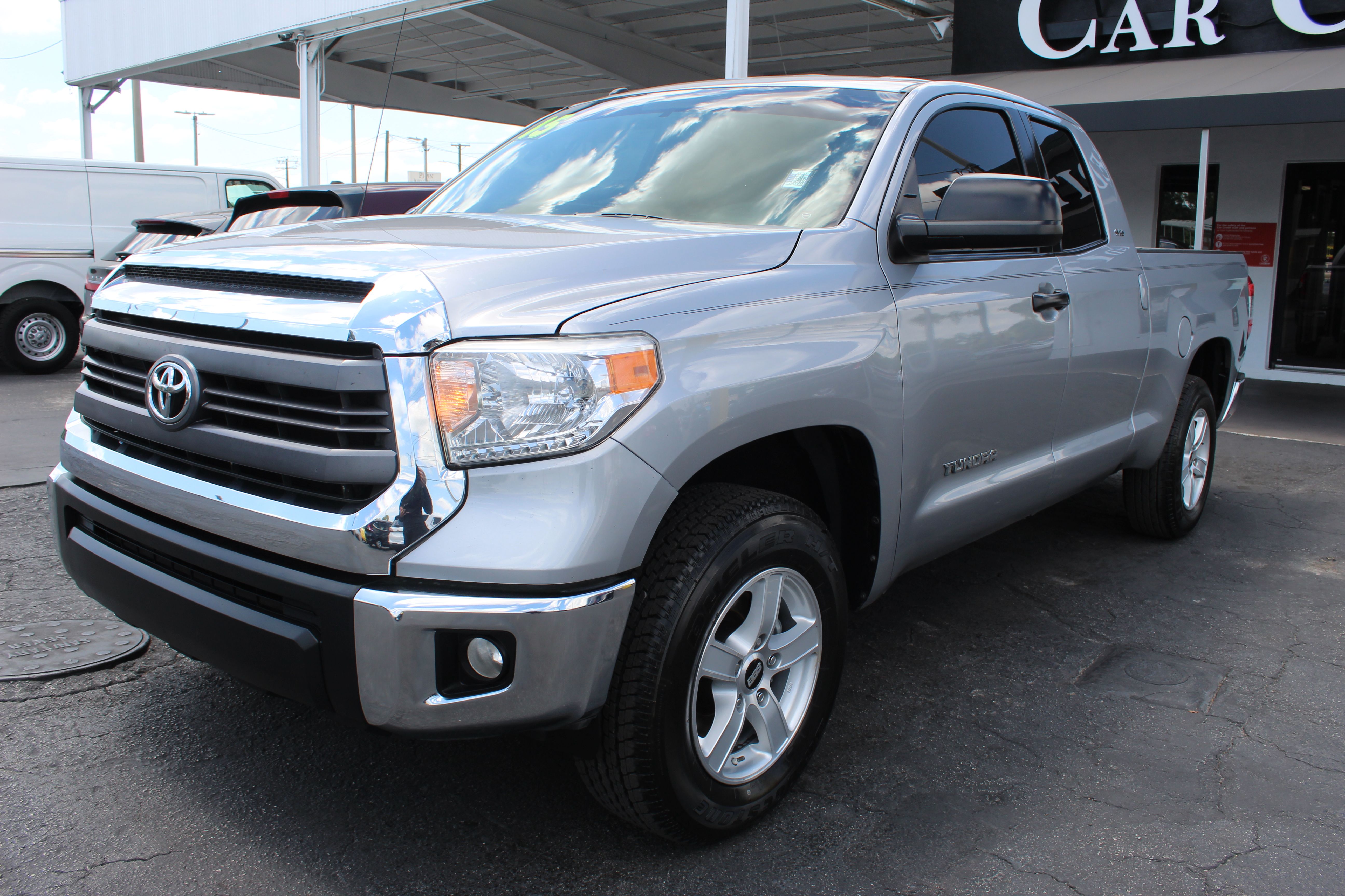 Pre-Owned 2015 Toyota Tundra 2WD Truck SR5 4 Door Extended Cab Pickup